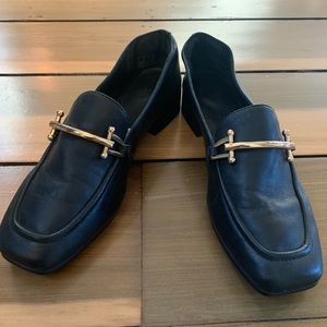 Clarks black genuine leather loafers